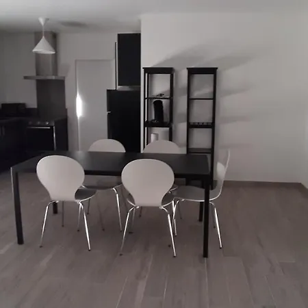 Hébergement de vacances Maison Neuve *