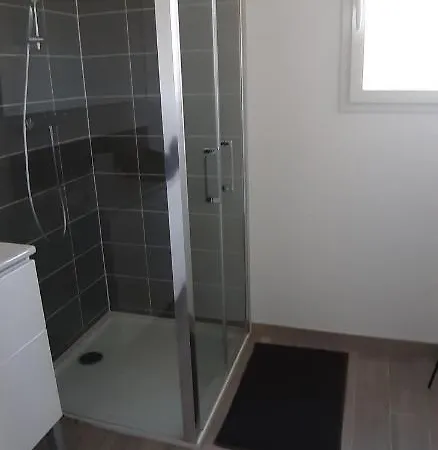 Maison Neuve Hébergement de vacances *